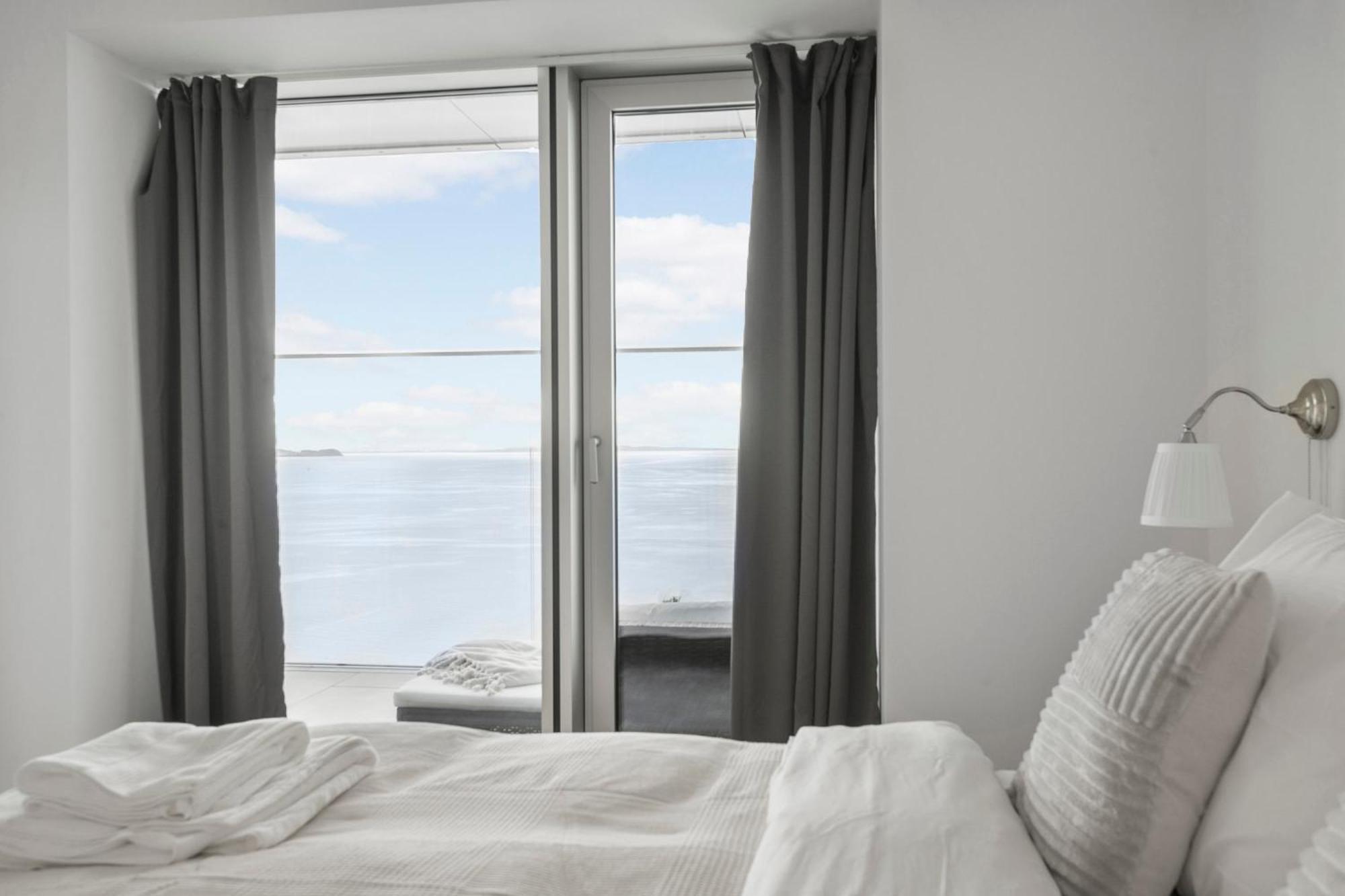 Endless Ocean Views With Private Balcony Apartment Aarhus Exterior photo