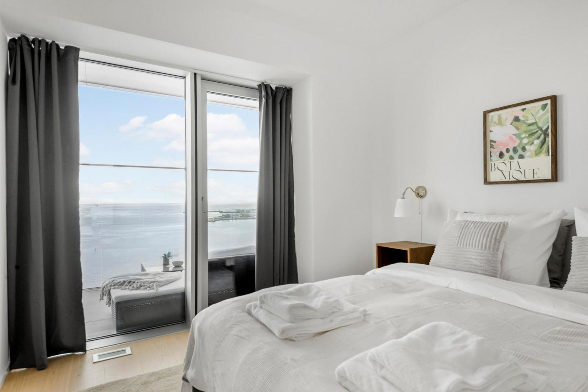 Endless Ocean Views With Private Balcony Apartment Aarhus Exterior photo